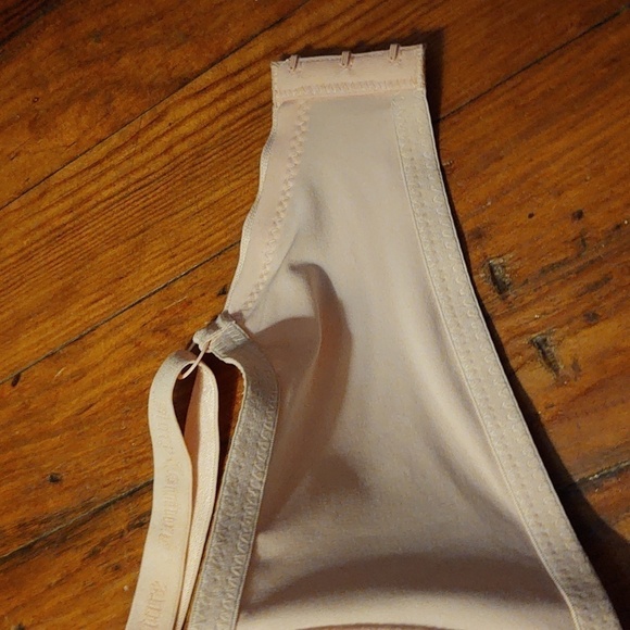 Juicy Couture Pink Bra Sz 38D - Picture 10 of 10